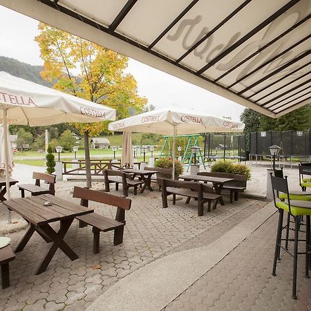 Sobe Krona Radovljica Bagian luar foto