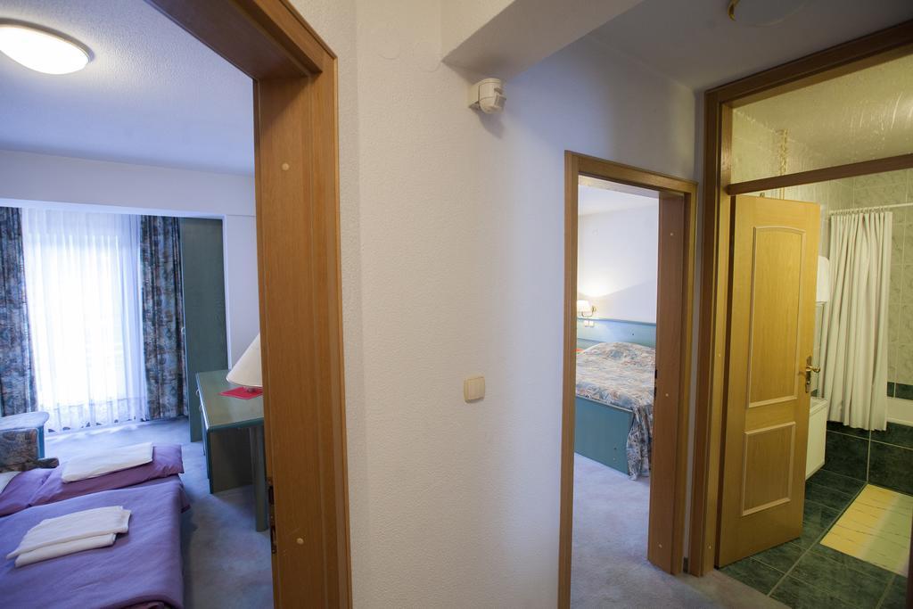 Sobe Krona Radovljica Ruang foto